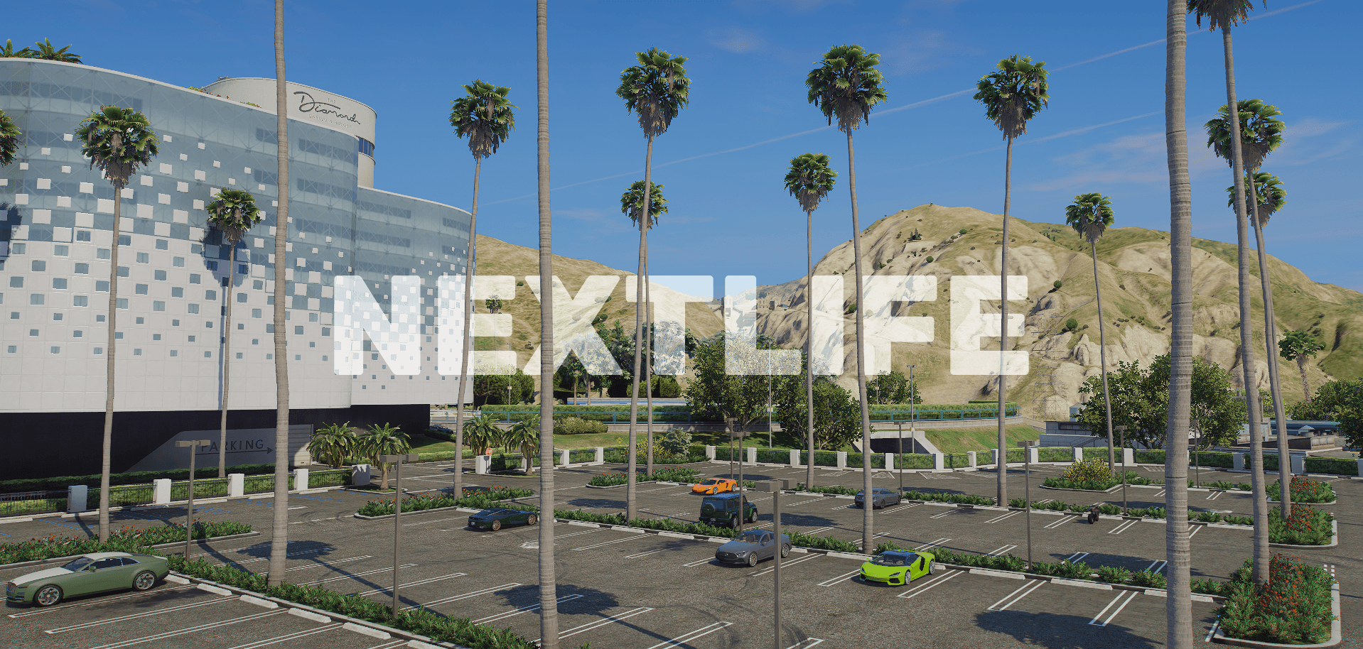 Palmy, sportovní auta a Diamond Casino v Los Santos s nápisem NextLife